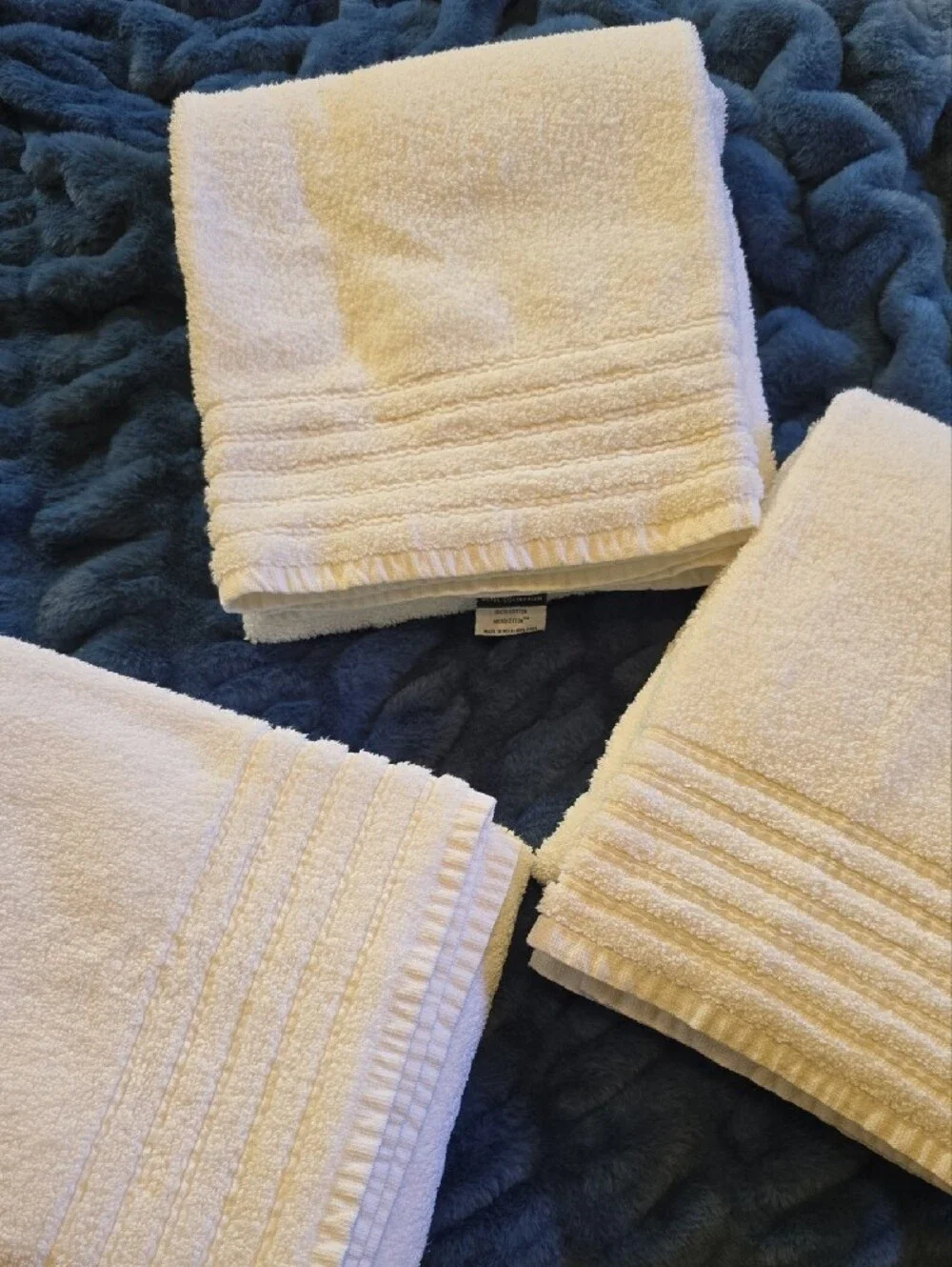 Stunning! Microcotton Hotel Collection White Ribbed Border Bath Towel Set Of 3